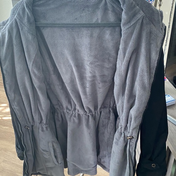 2/3X Fall/Winter/Spring Jacket/Revers-able. - Picture 3 of 15